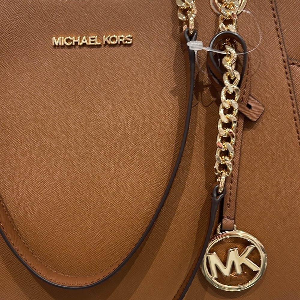 MICHAEL KORS LG CHAIN SHOULDER TOTE LUGGAGE - Picture 14 of 16